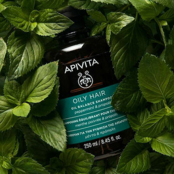 Apivita Oil Balance Shampoo Σαμπουάν για τη Ρύθμιση της Λιπαρότητας με Μέντα & Πορτοκάλι, 250ml